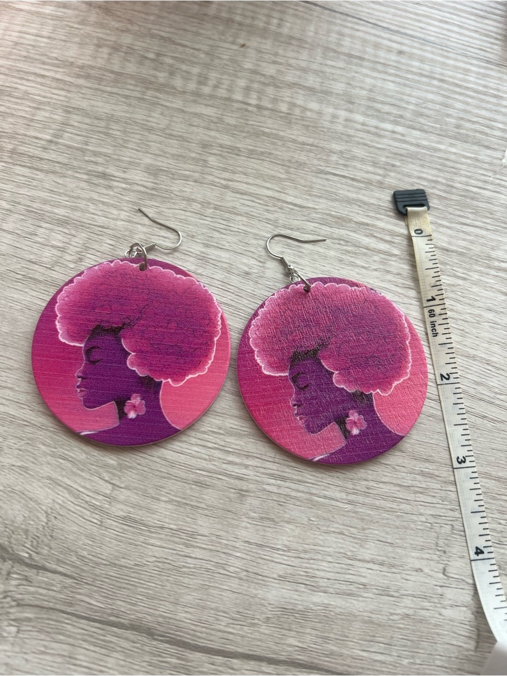 Afro-Centric Wooden Drop Earrings – Vibrant Pink & Purple NIP - Picture 3 of 4